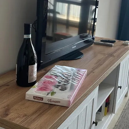 2 Bedroom With 2 Balconies And Sea Views