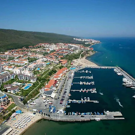 2 Bedroom With 2 Balconies And Sea Views