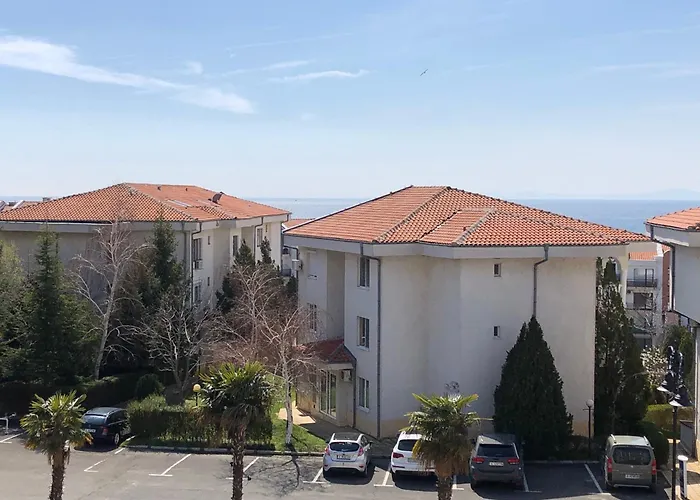 Apartment 2 Bedroom With 2 Balconies And Sea Views Sveti Vlas