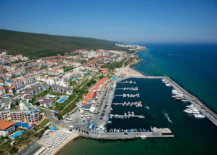 2 Bedroom With 2 Balconies And Sea Views