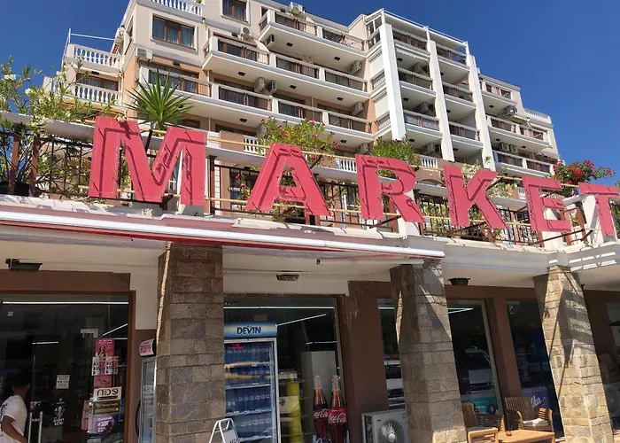 2 Bedroom With 2 Balconies And Sea Views *