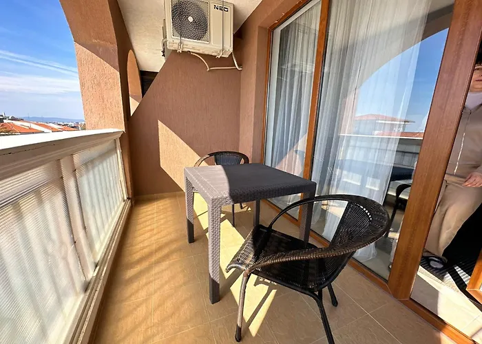 Appartamento 2 Bedroom With 2 Balconies And Sea Views *