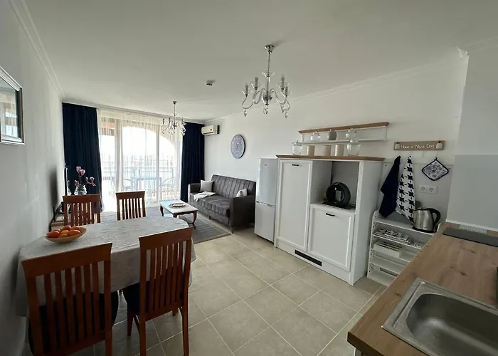 2 Bedroom With 2 Balconies And Sea Views